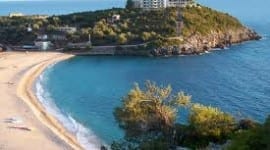 Αλβανία: Τρείς νεκροί σε τουριστική παραλία στον Αυλώνα