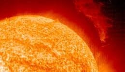 NASA: γιγάντια τρύπα στην Κορώνα του Ήλιου