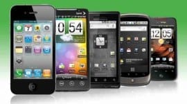 Τα «έξυπνα» κινητά τηλέφωνα πωλούν περισσότερο από τα συμβατικά