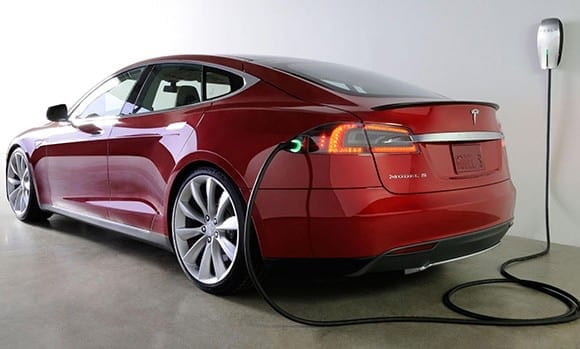 Tesla Model S έκδοση P85D. Το δημοφιλέστερο ηλεκτρικό supercar στον κόσμο!