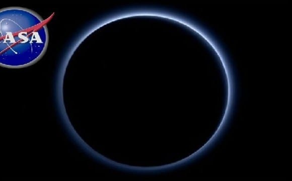 Πλανήτης Πλούτωνας: Δείτε την «εκπληκτική» ανακάλυψη της Nasa