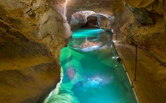Τα εντυπωσιακά σπήλαια Jenolan στην Αυστραλία