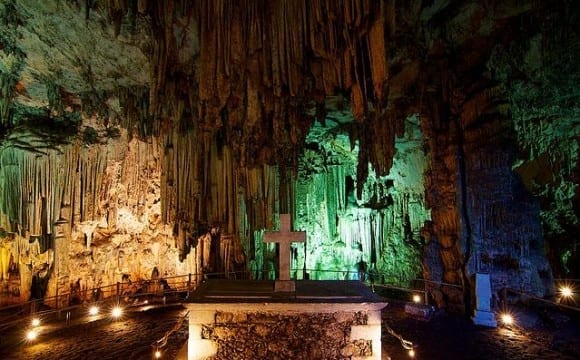 Το σπήλαιο του Μελιδονίου