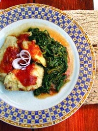Παραδοσιακές Κρητικές Συνταγές: Μπακαλιάρος με χόρτα τσιγαριαστά
